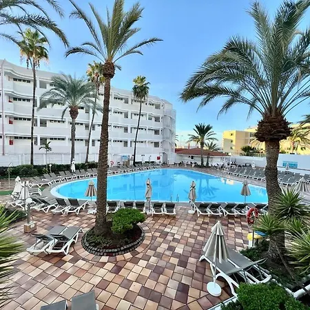 Holiday Apartment *